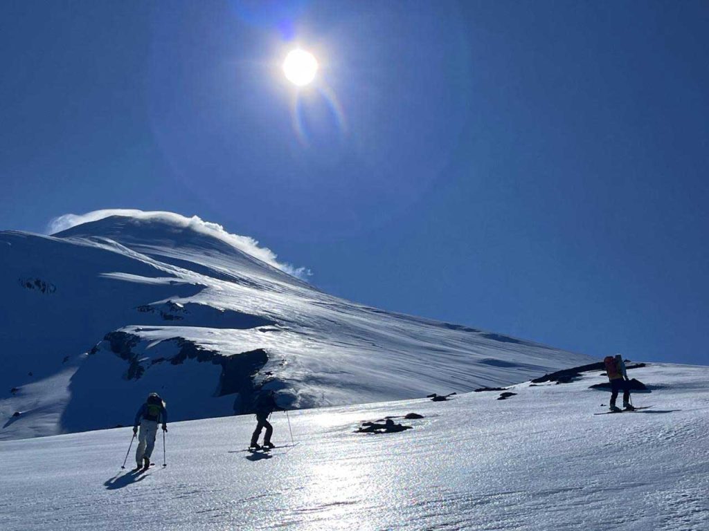 skinning up the peak